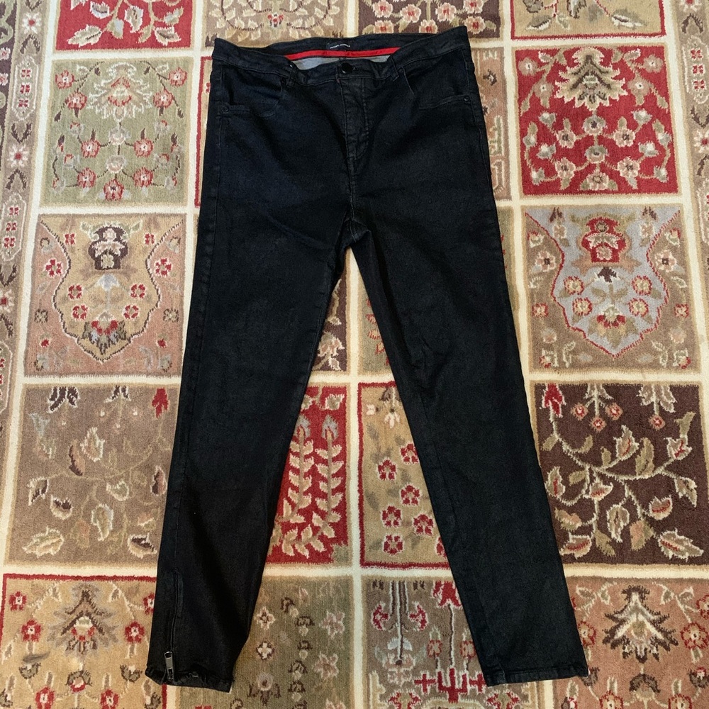*UNIVERSAL STANDARD* High Rise Resin Black Jeans